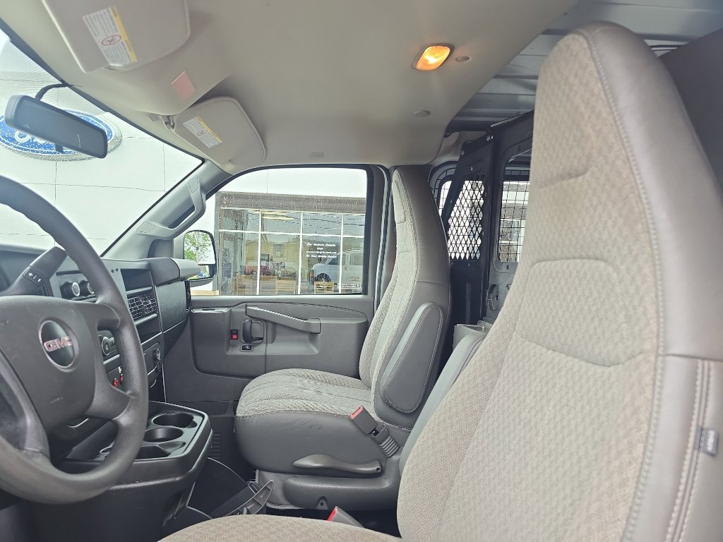 Used 2017 GMC Savana 2500 w/ All Terrain Package RWD image 16