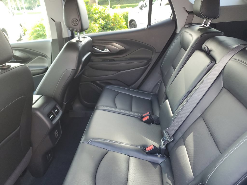 Certified 2023 GMC Terrain SLT w/ Infotainment Package II AWD/4WD image 14