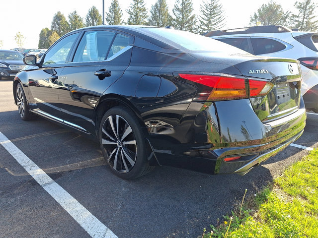 Used 2021 Nissan Altima 2.5 SR w/ SR Premium Package FWD image 4