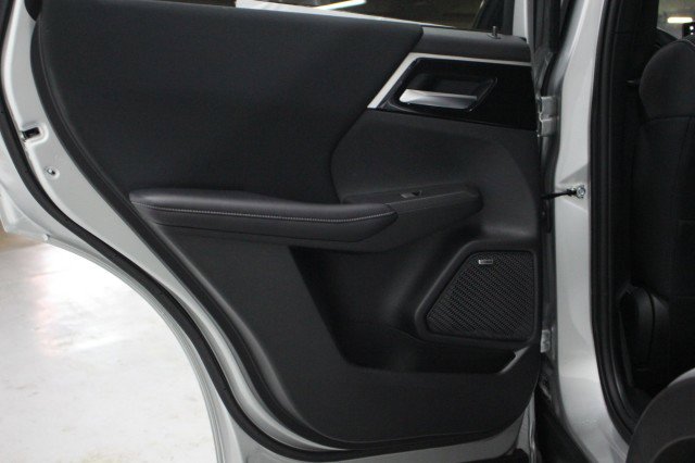 New 2025 Mitsubishi Outlander ES image 28