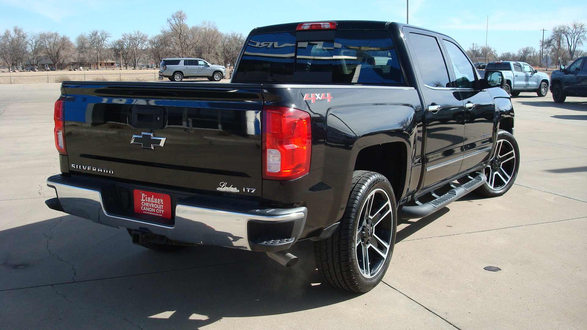 Used 2018 Chevrolet Silverado 1500 LTZ w/ LPO, Black Pack AWD/4WD image 4