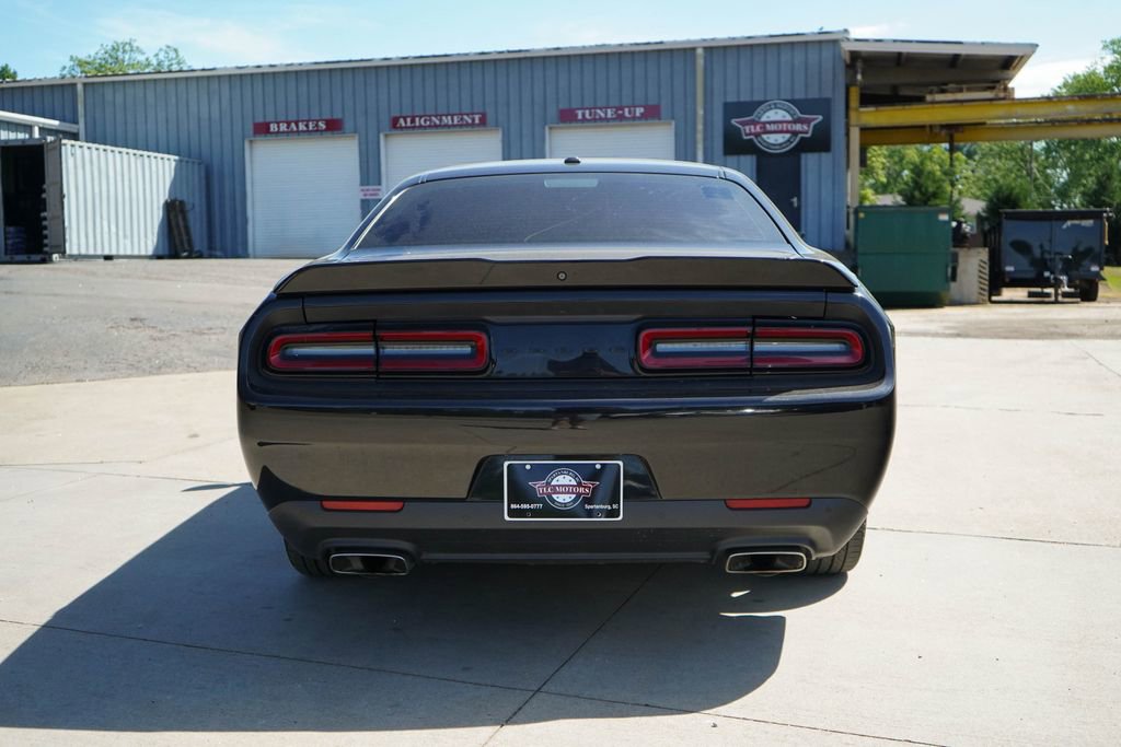 Used 2022 Dodge Challenger R/T image 18