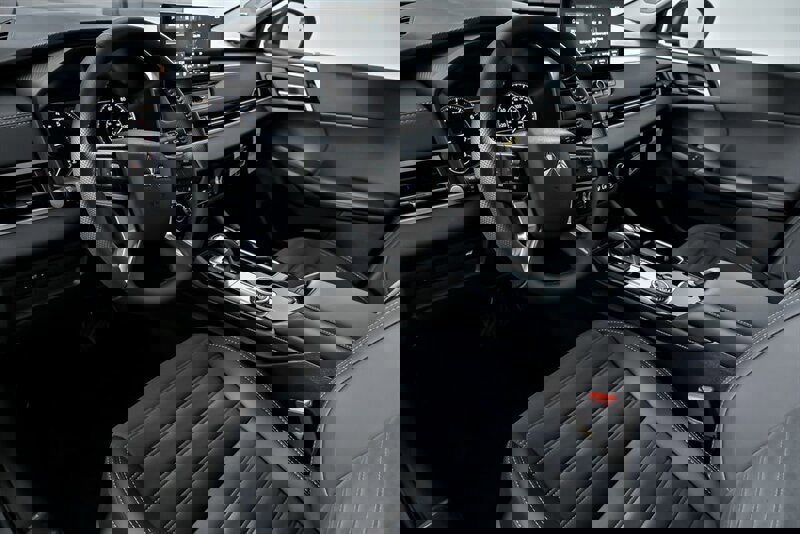 New 2025 Mitsubishi Outlander AWD image 12