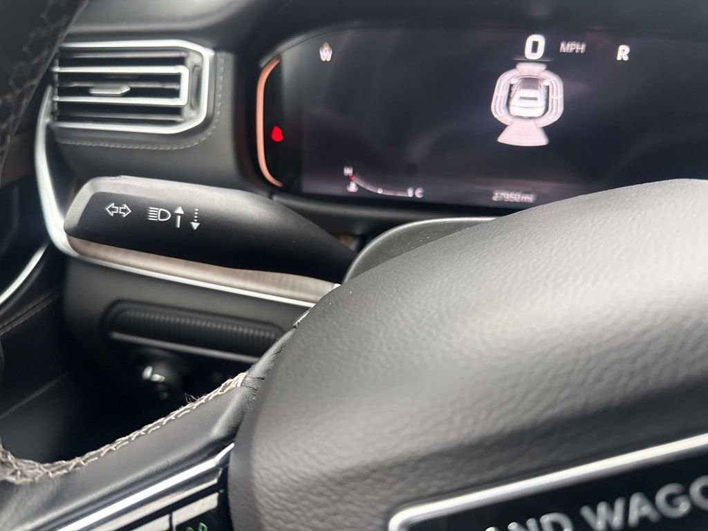 Used 2023 Jeep Grand Wagoneer 4WD image 31