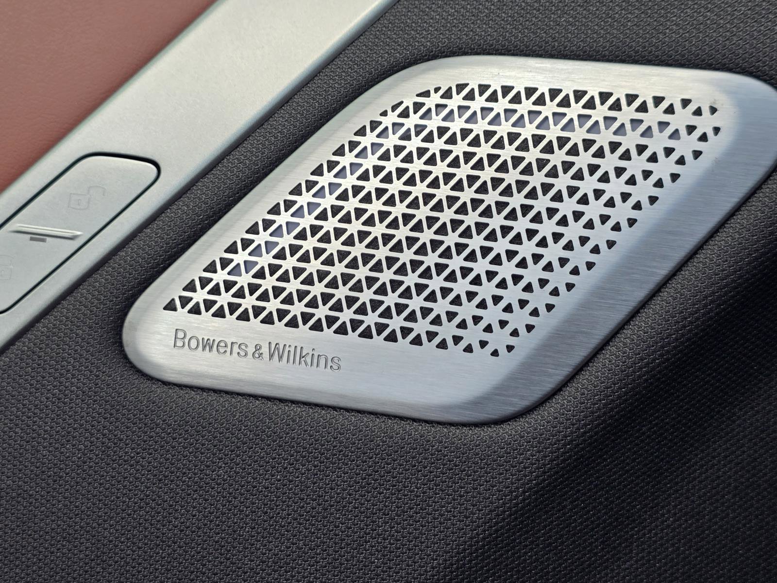 New 2026 BMW iX xDrive60 w/ M Sport Package image 17