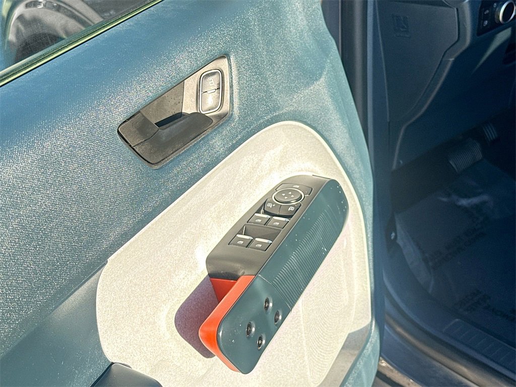 Used 2023 Ford Maverick XLT image 17