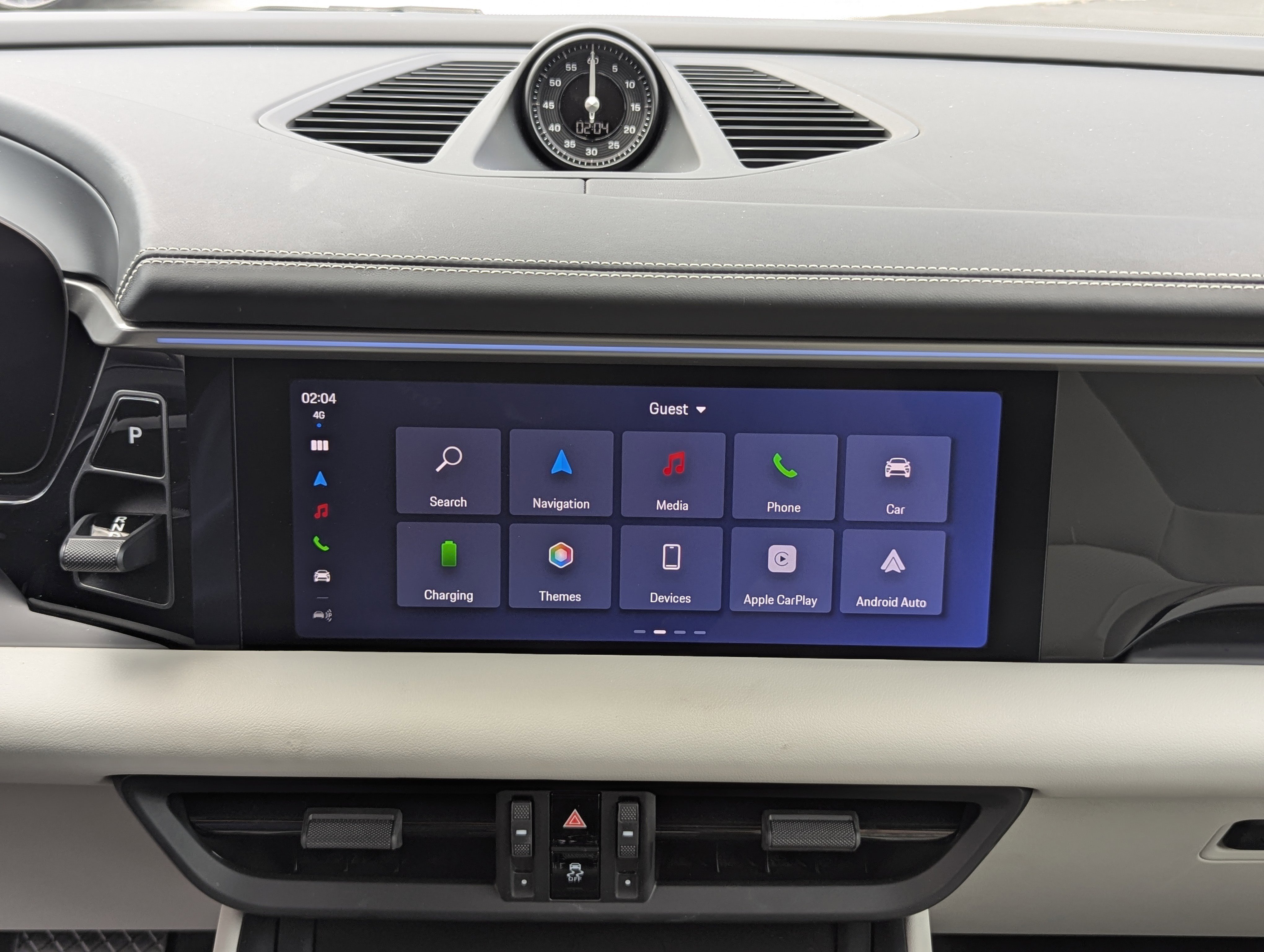 Certified 2025 Porsche Macan Electric RWD image 26