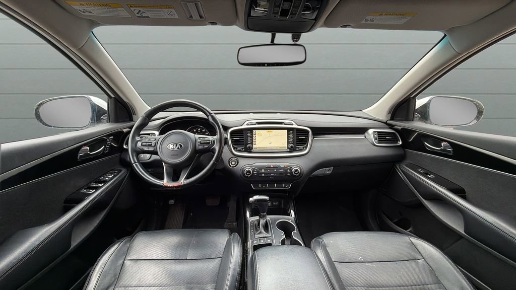 Used 2016 Kia Sorento SX image 28