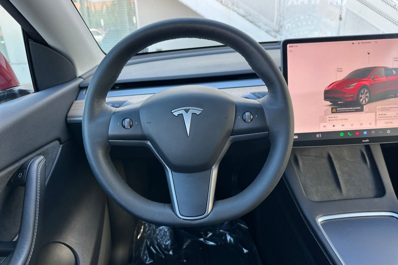 Used 2022 Tesla Model Y Long Range image 16