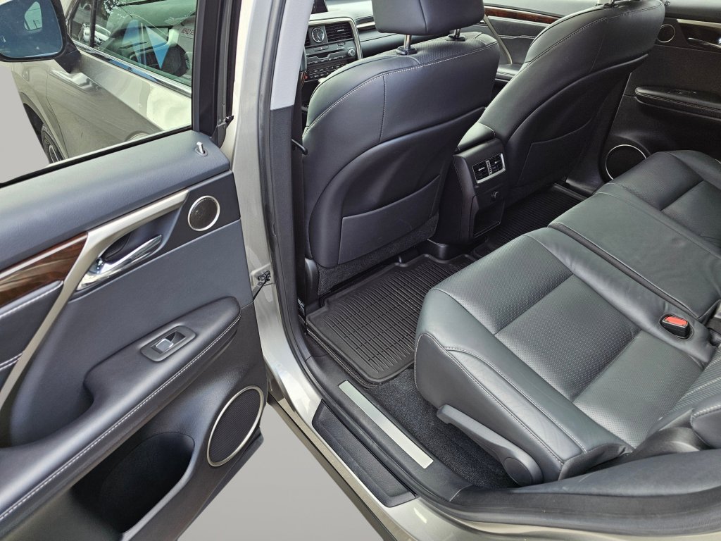 Used 2018 Lexus RX 450h AWD w/ Premium Package image 24