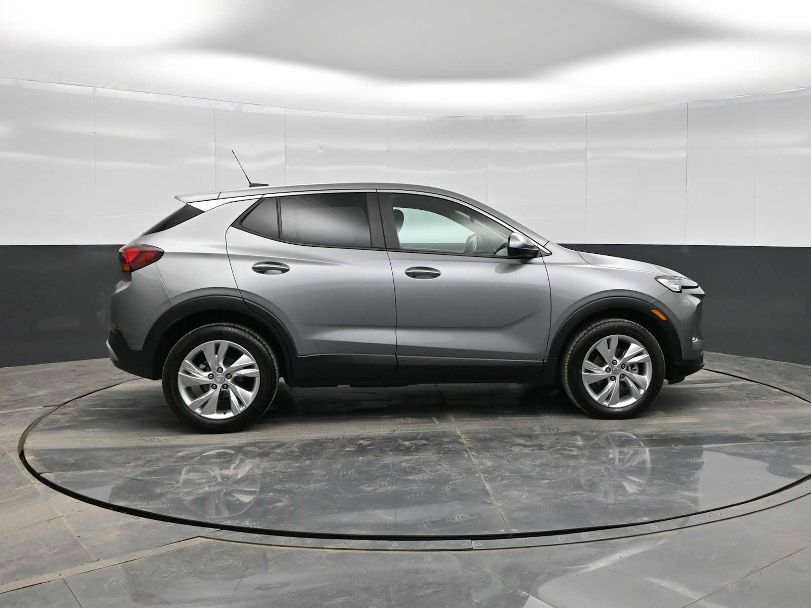 Used 2024 Buick Encore GX Preferred image 9