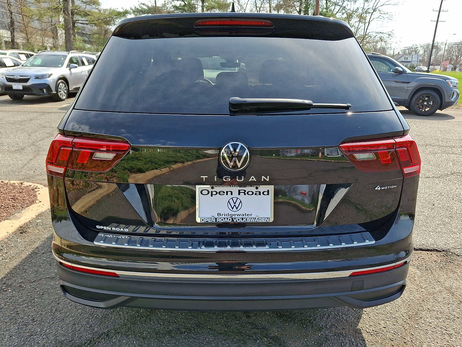 Used 2024 Volkswagen Tiguan S image 5