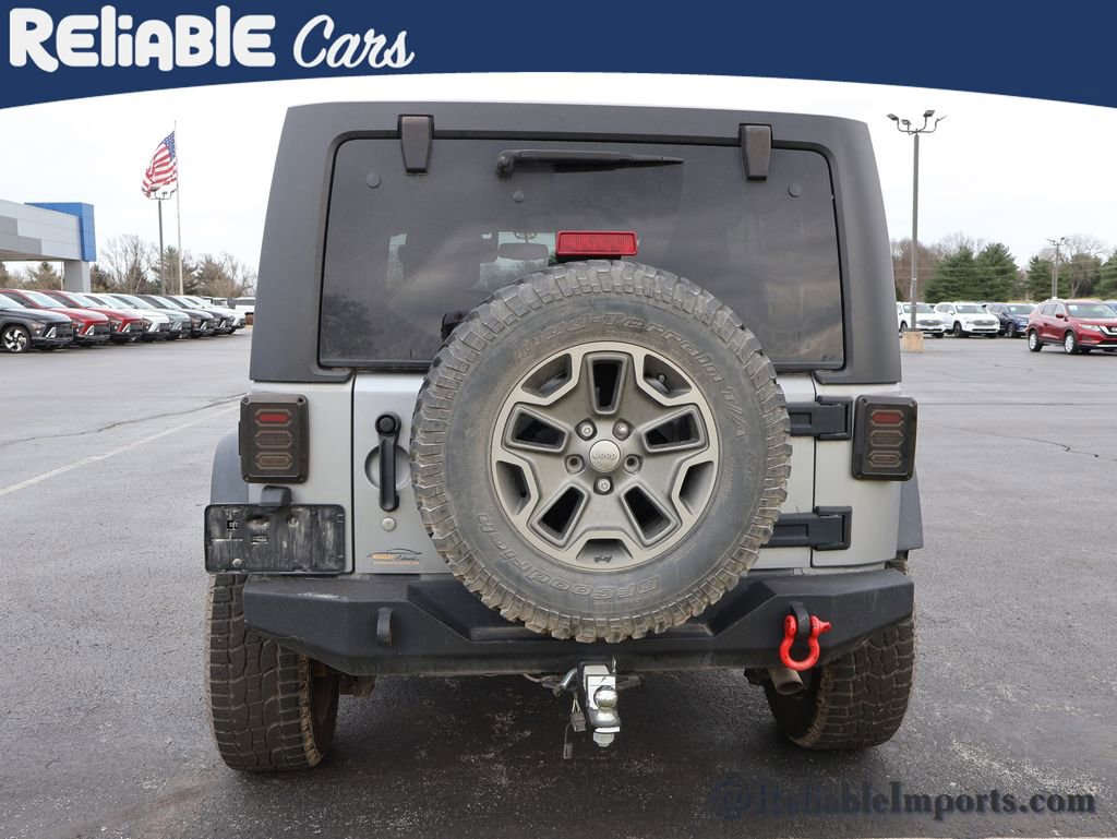 Used 2015 Jeep Wrangler Unlimited Rubicon w/ Connectivity Group image 21