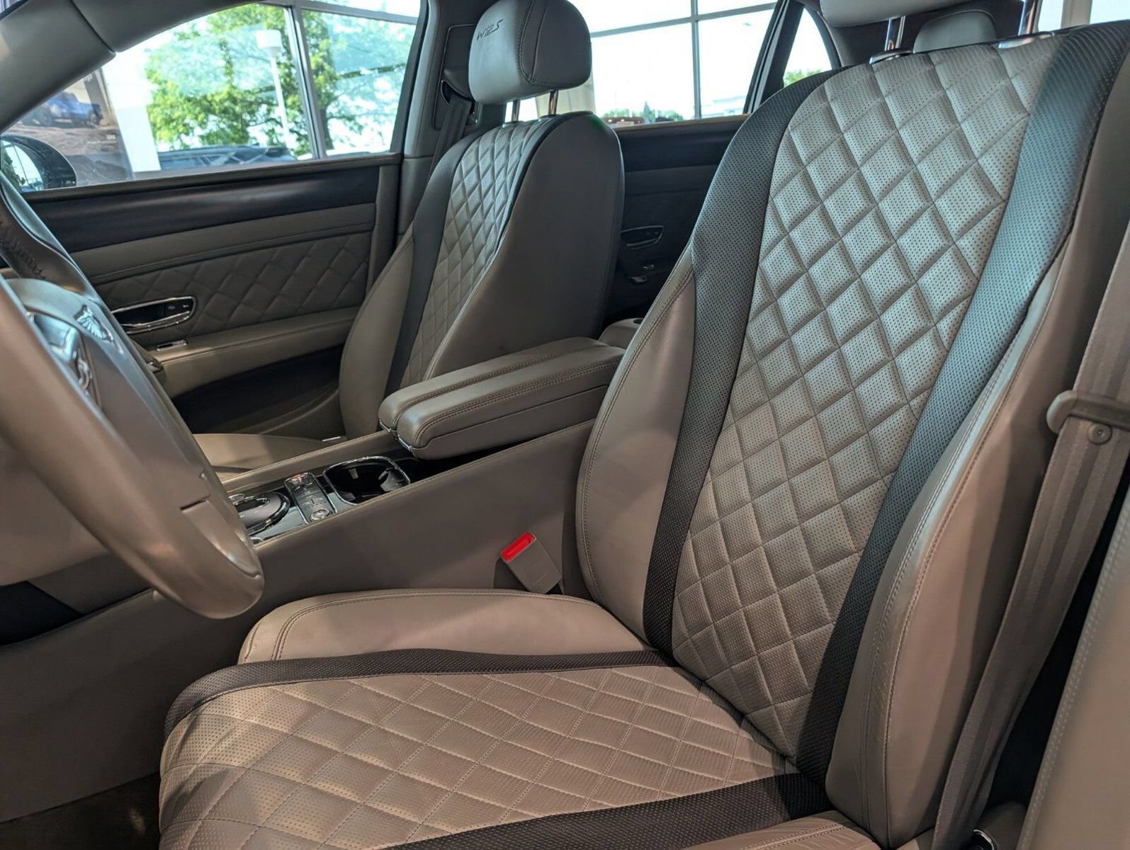 Used 2017 Bentley Flying Spur S W12 AWD/4WD image 22