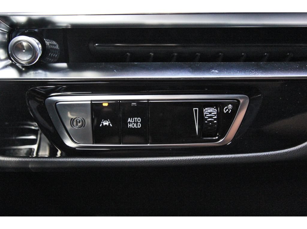 New 2027 Cadillac Lyriq Luxury AWD/4WD image 14
