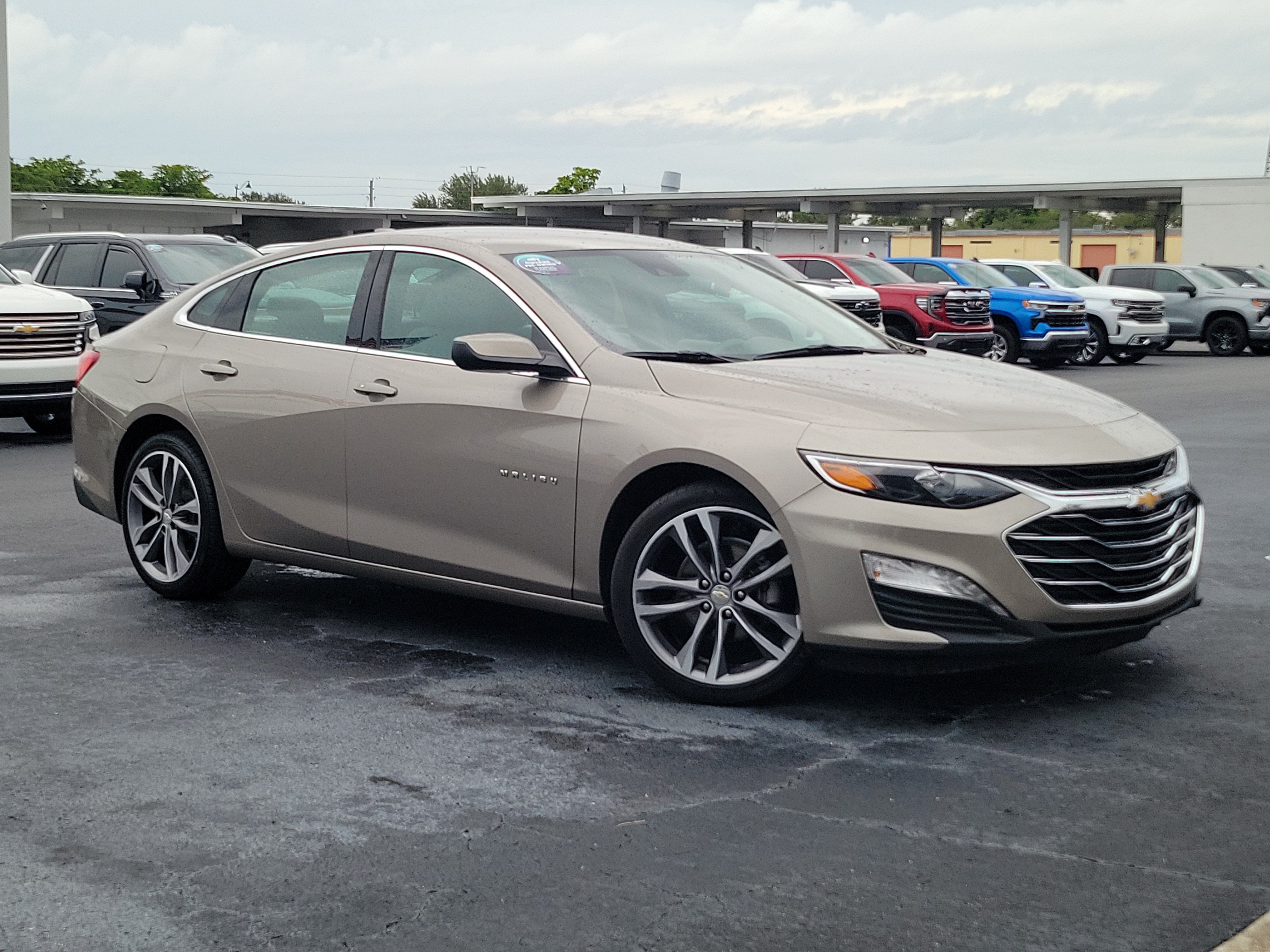 Used 2025 Chevrolet Malibu LT FWD image 30