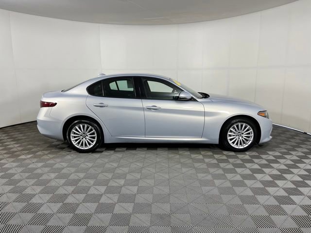 Used 2022 Alfa Romeo Giulia Sprint AWD/4WD image 8