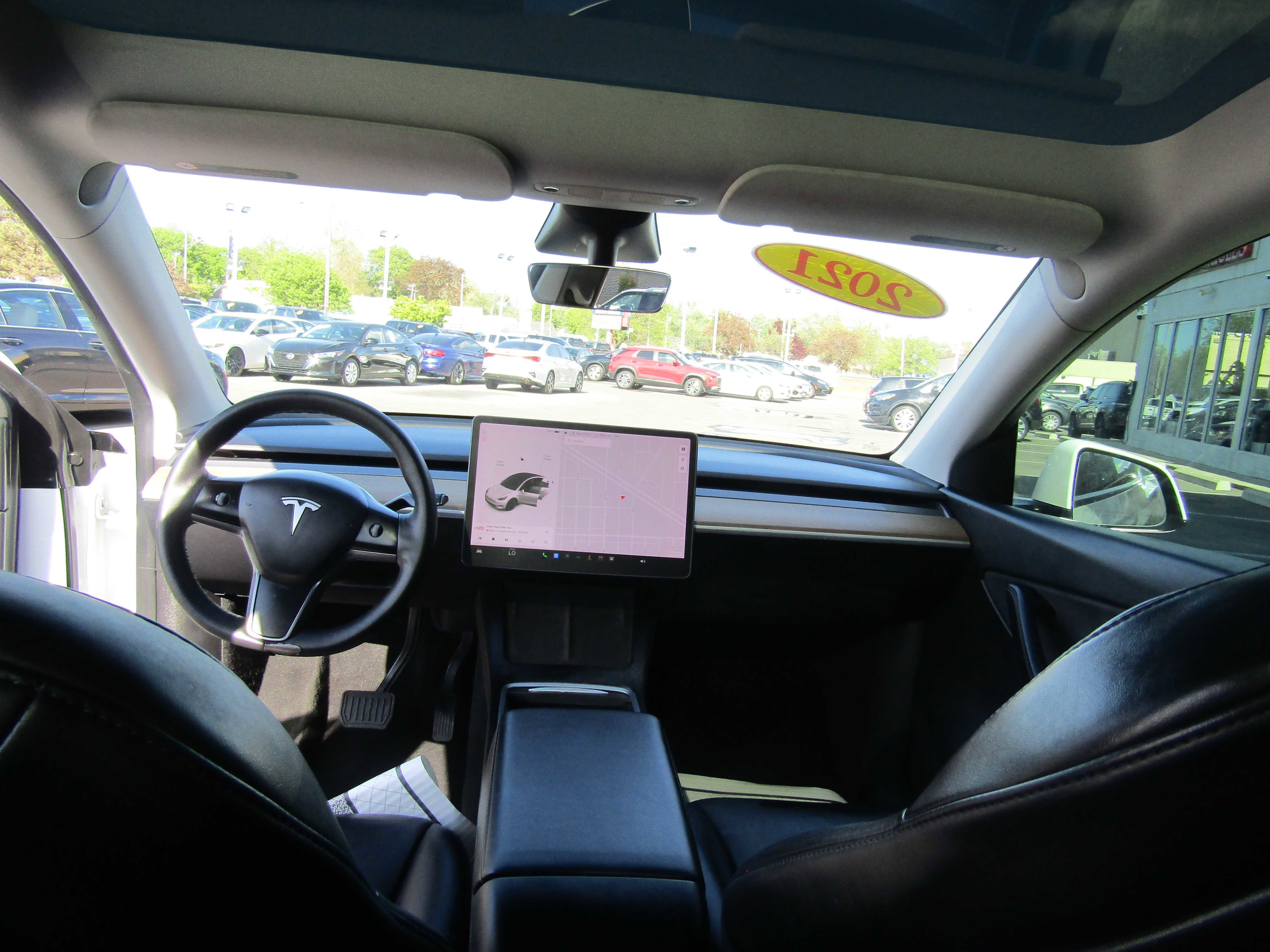Used 2021 Tesla Model Y Long Range AWD/4WD image 25