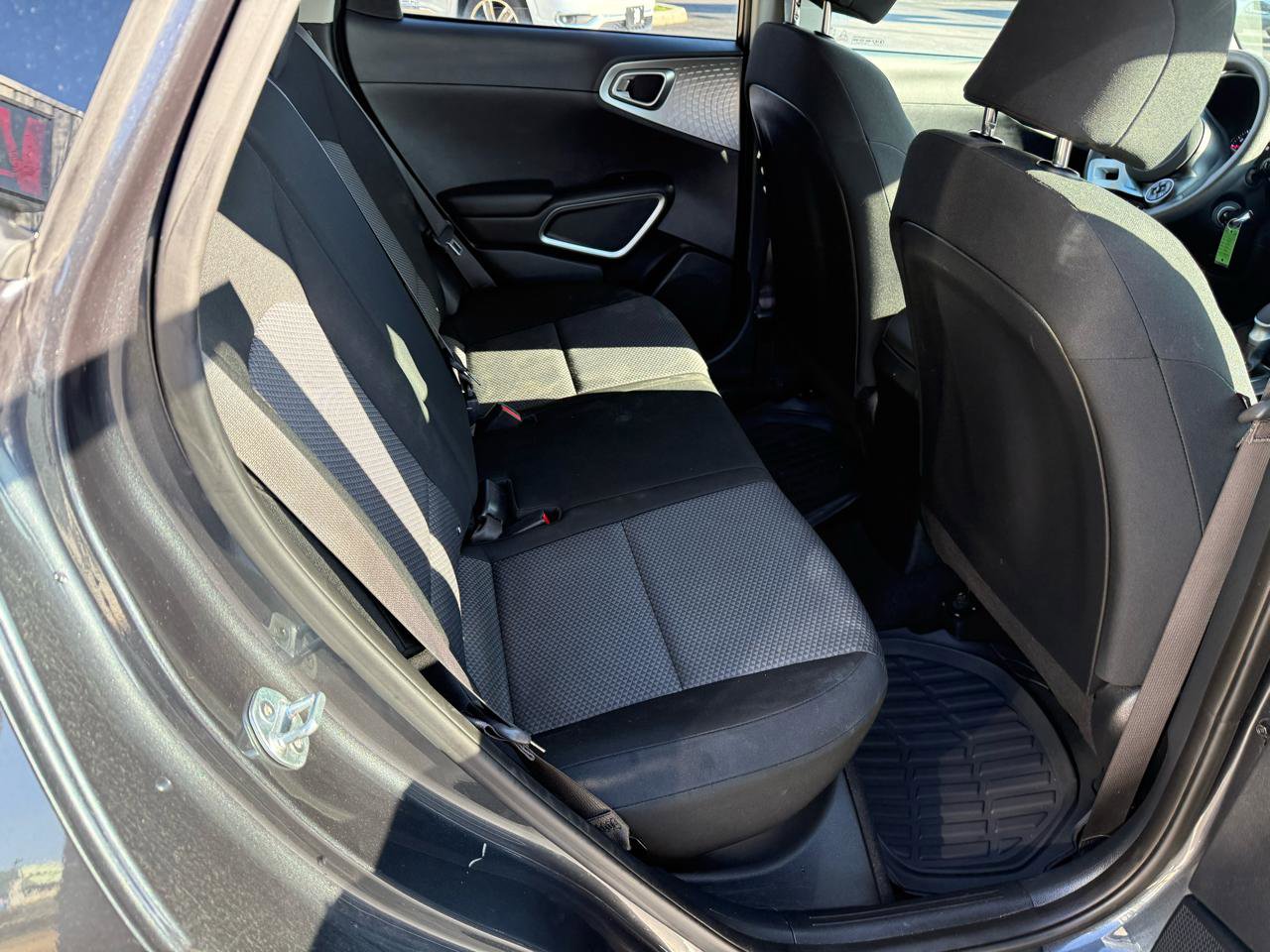Used 2021 Kia Soul LX image 22
