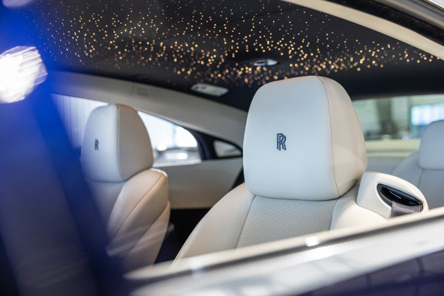 Used 2017 Rolls-Royce Wraith RWD image 57
