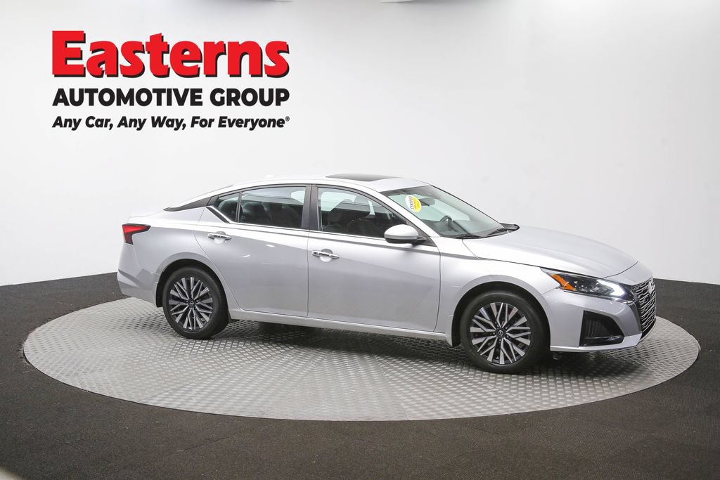 Used 2023 Nissan Altima 2.5 SV w/ SV Premium Package AWD/4WD image 50