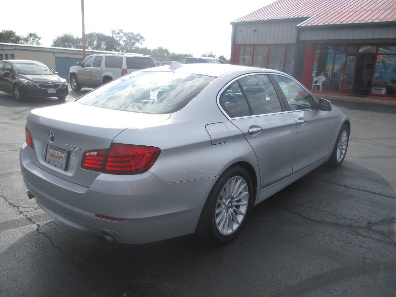 Used 2011 BMW 535i xDrive Sedan image 8