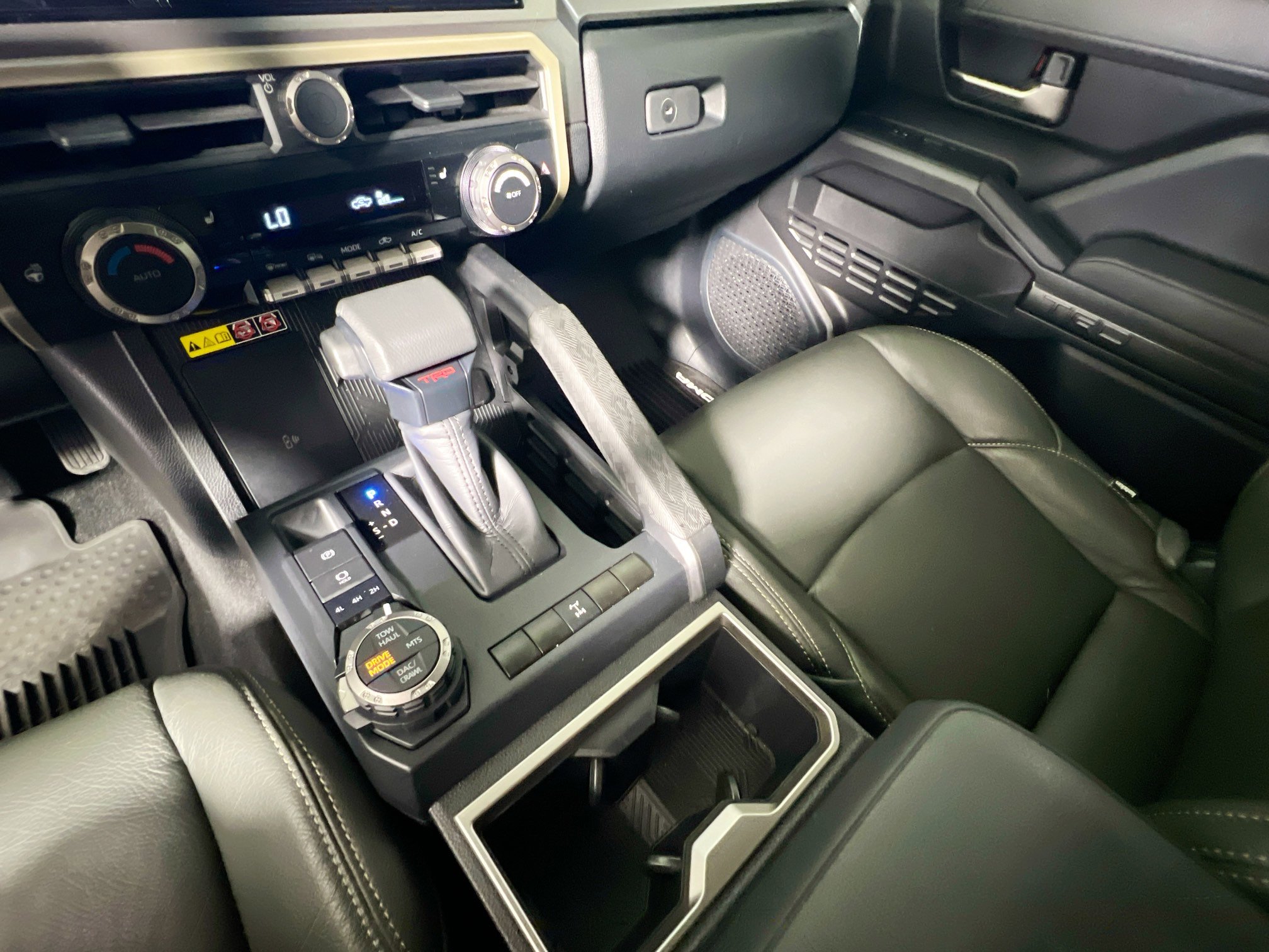 Used 2024 Toyota Tacoma TRD Off-Road w/ TRD Off Road Upgrade Package image 26