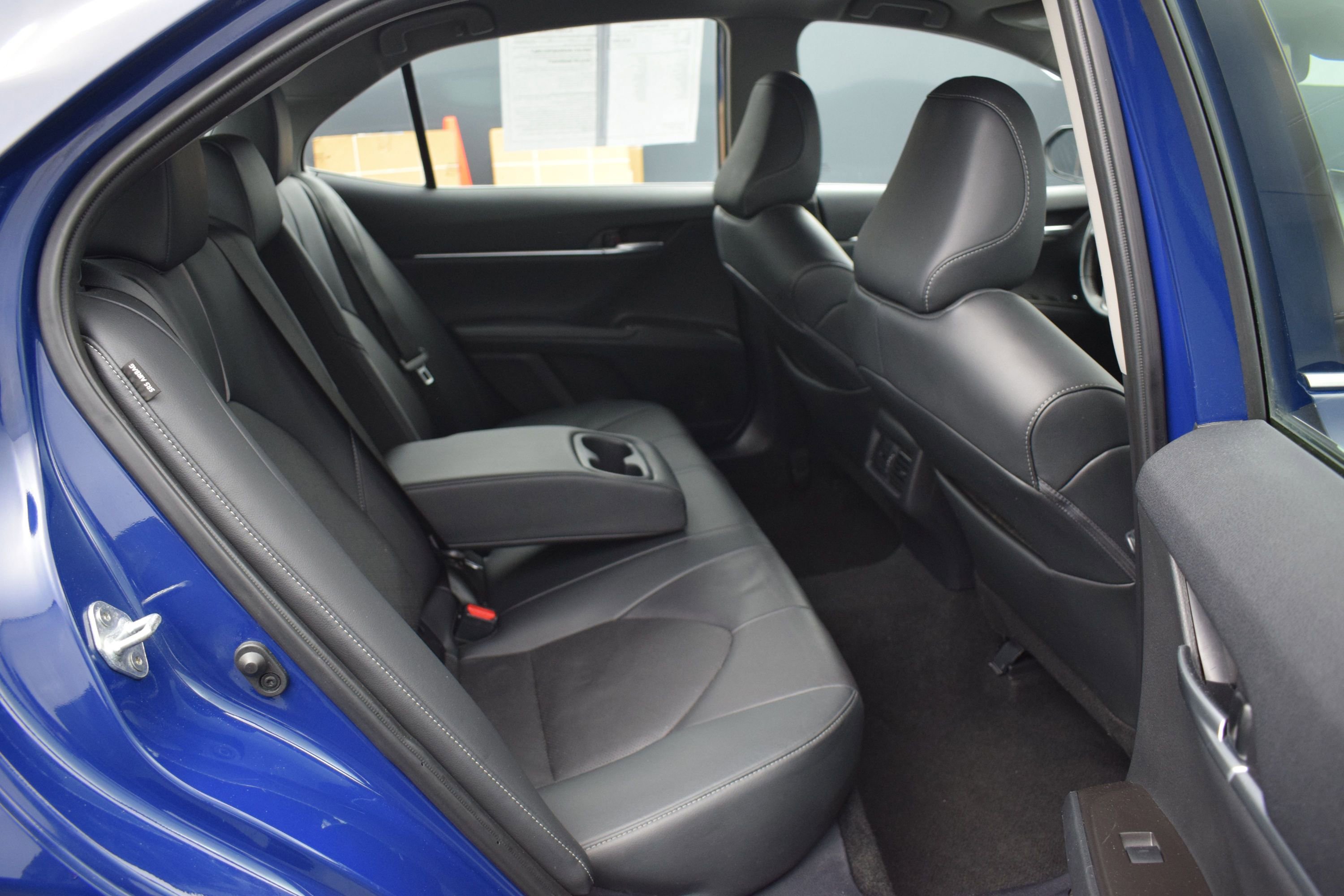 Used 2024 Toyota Camry XSE FWD image 11