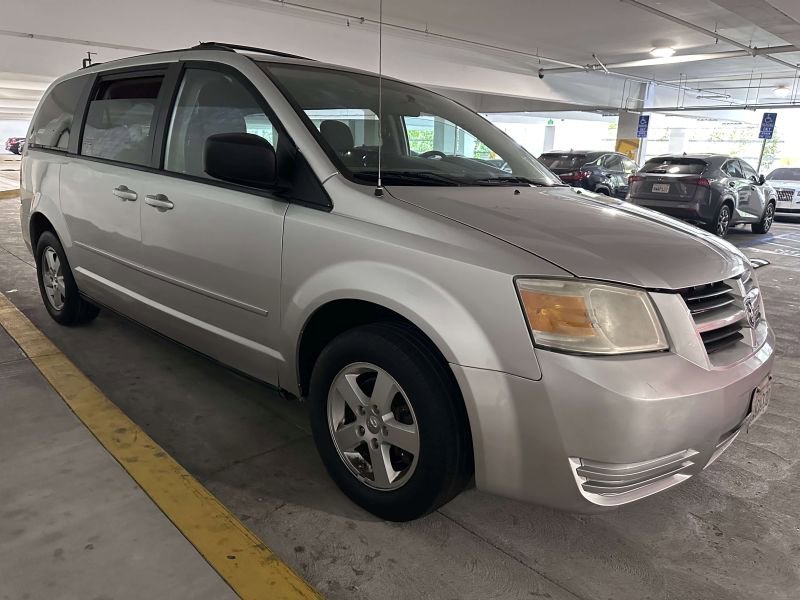 Used 2010 Dodge Grand Caravan SE image 5