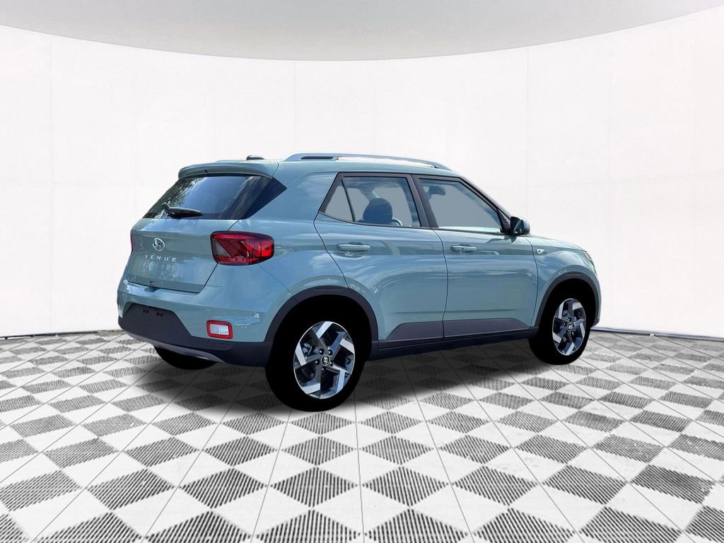 New 2026 Hyundai Venue SEL FWD image 13