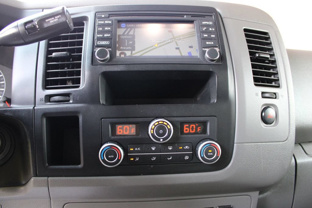 Used 2018 Nissan NV 3500 SL RWD image 12