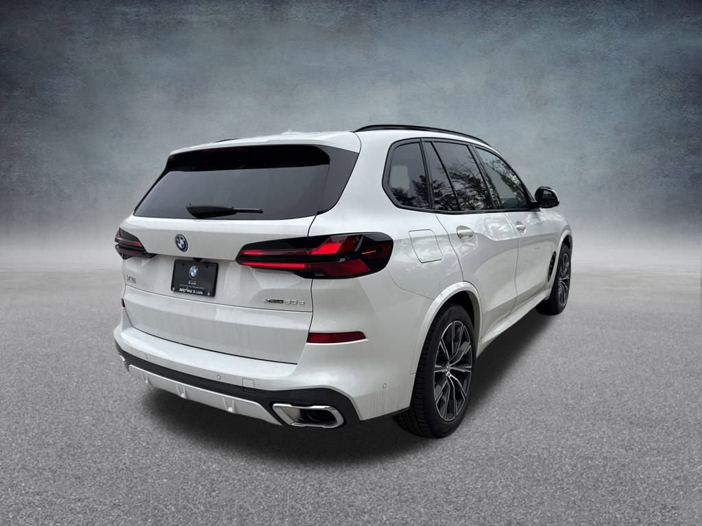 New 2026 BMW X5 xDrive50e image 5