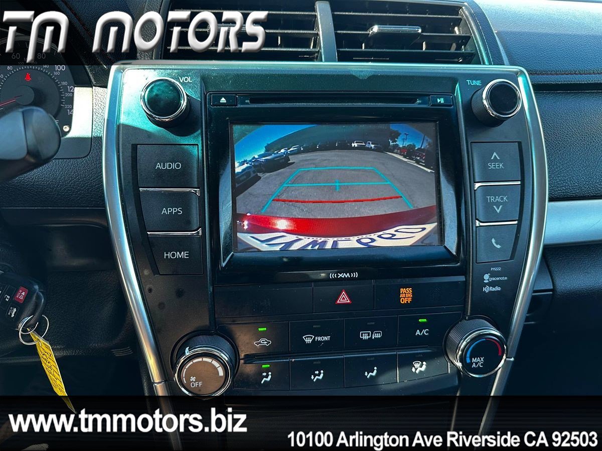 Used 2017 Toyota Camry SE image 8