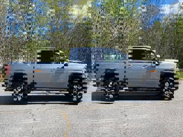 New 2025 GMC Sierra 2500 Denali w/ Denali Reserve Package image 3