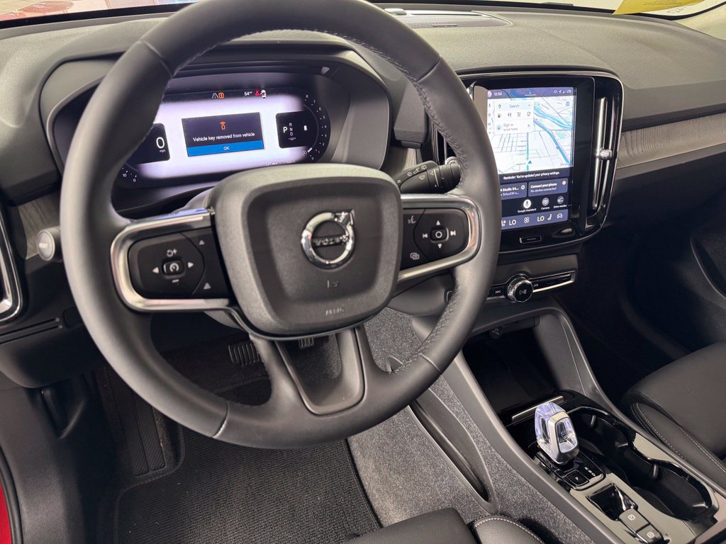 Certified 2024 Volvo XC40 B5 Plus w/ Protection Package Premier AWD/4WD image 21