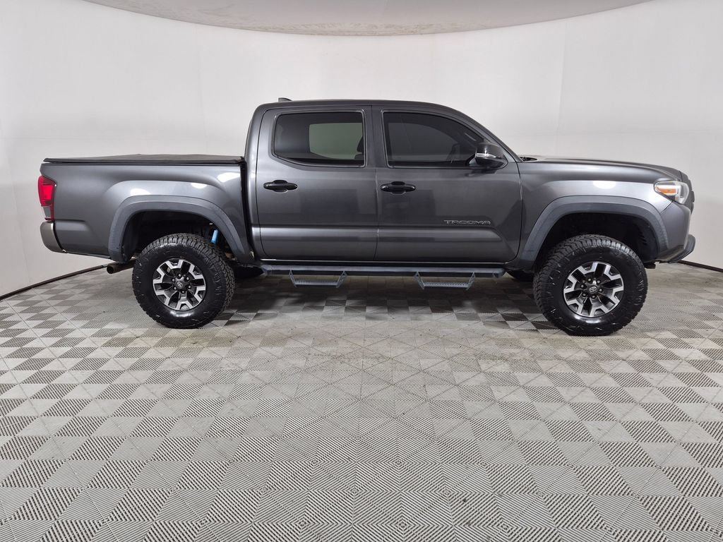 Used 2019 Toyota Tacoma TRD Off-Road AWD/4WD image 2