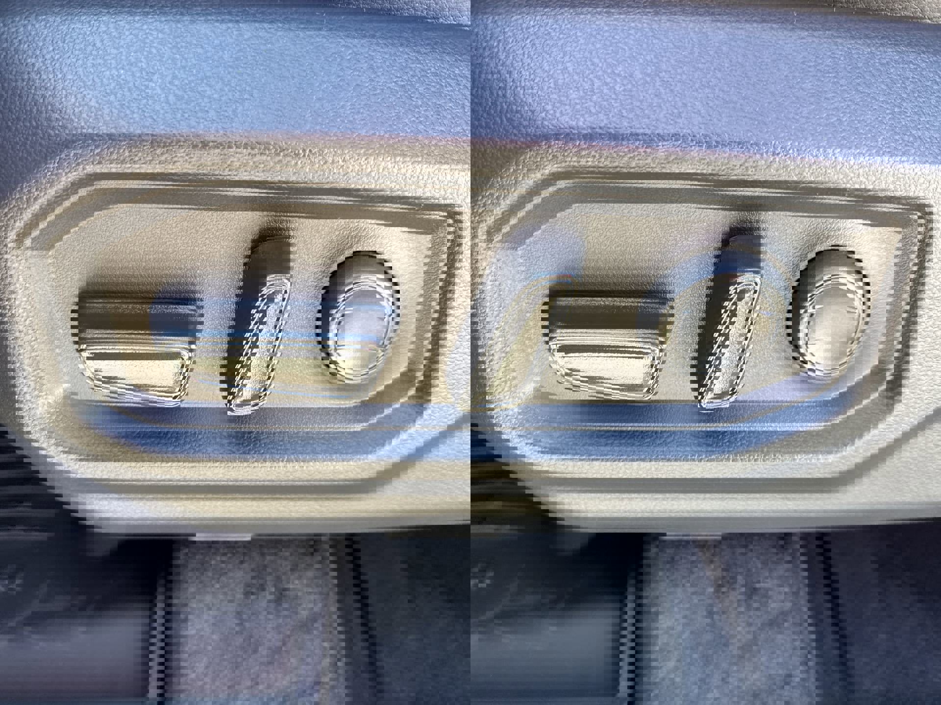 New 2026 Toyota Tundra SR5 image 13