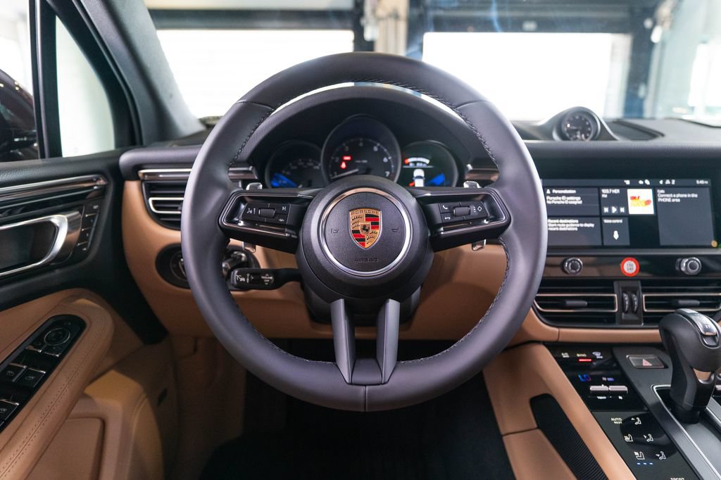 New 2026 Porsche Macan AWD/4WD image 33