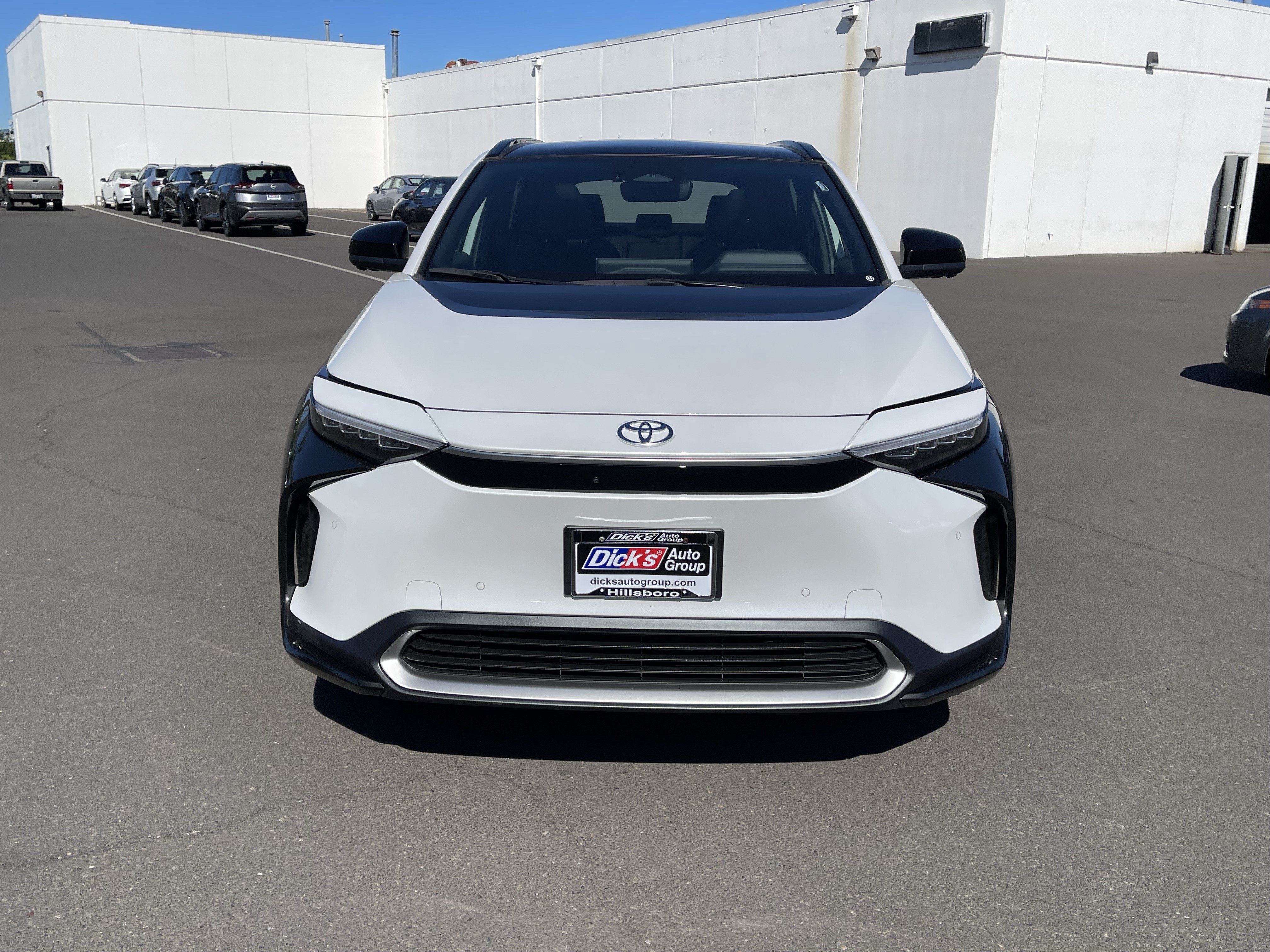 Used 2023 Toyota bZ4X FWD image 8