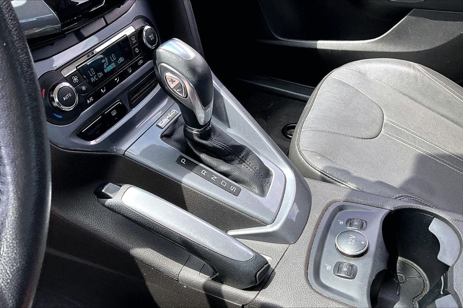 Used 2013 Ford Focus Titanium w/ Titanium Handling Pkg FWD image 16