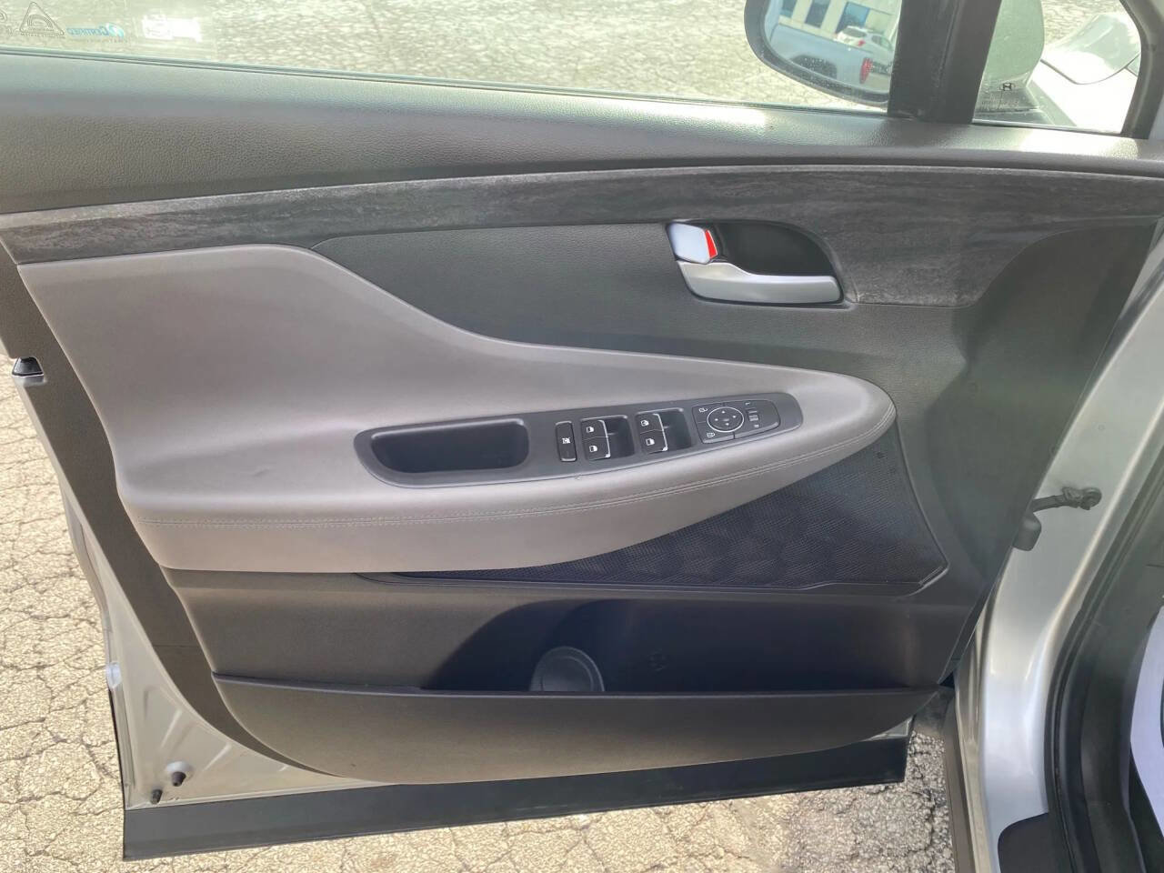 Used 2020 Hyundai Santa Fe SE w/ Cargo Package image 12