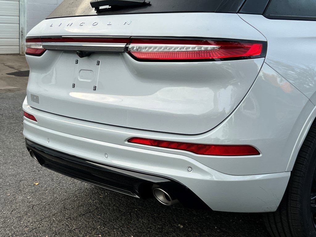 New 2026 Lincoln Corsair Reserve w/ Jet Appearance Package image 5