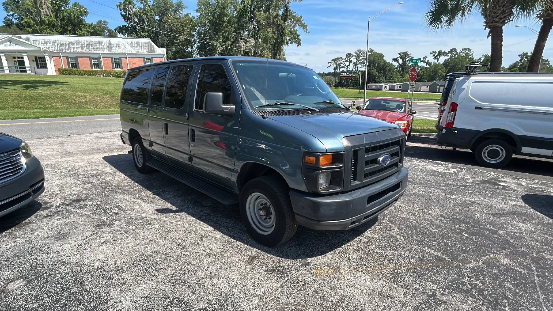 Used 2013 Ford E-150 and Econoline 150 Wagon w/ PWR Windows & Locks Group RWD image 8