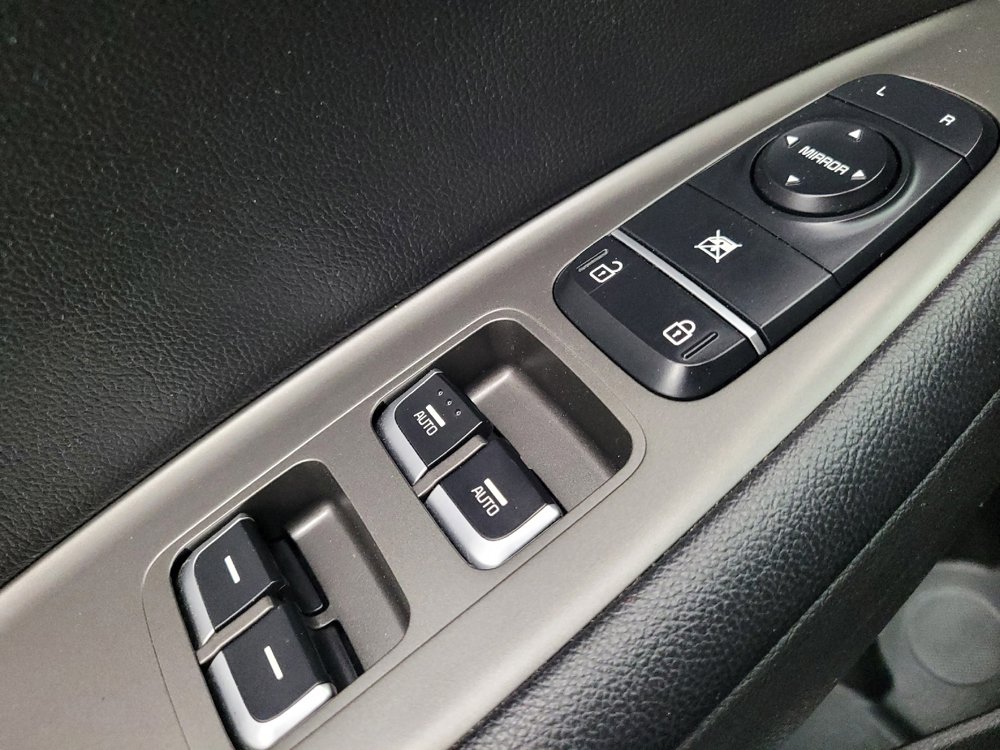 Used 2020 Kia Optima S FWD image 27