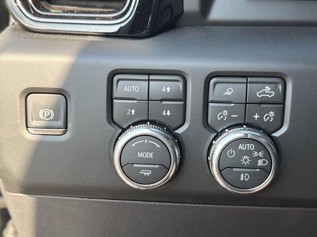 New 2026 GMC Sierra 1500 AT4 w/ Technology Package AWD/4WD image 31