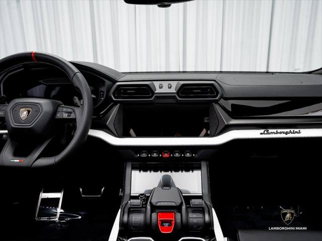 Used 2026 Lamborghini Urus SE AWD/4WD image 37
