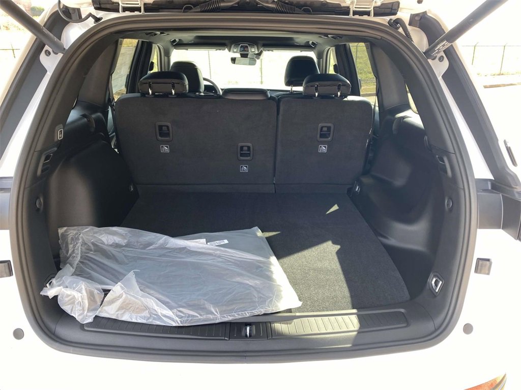 New 2025 Jeep Grand Cherokee Laredo image 39