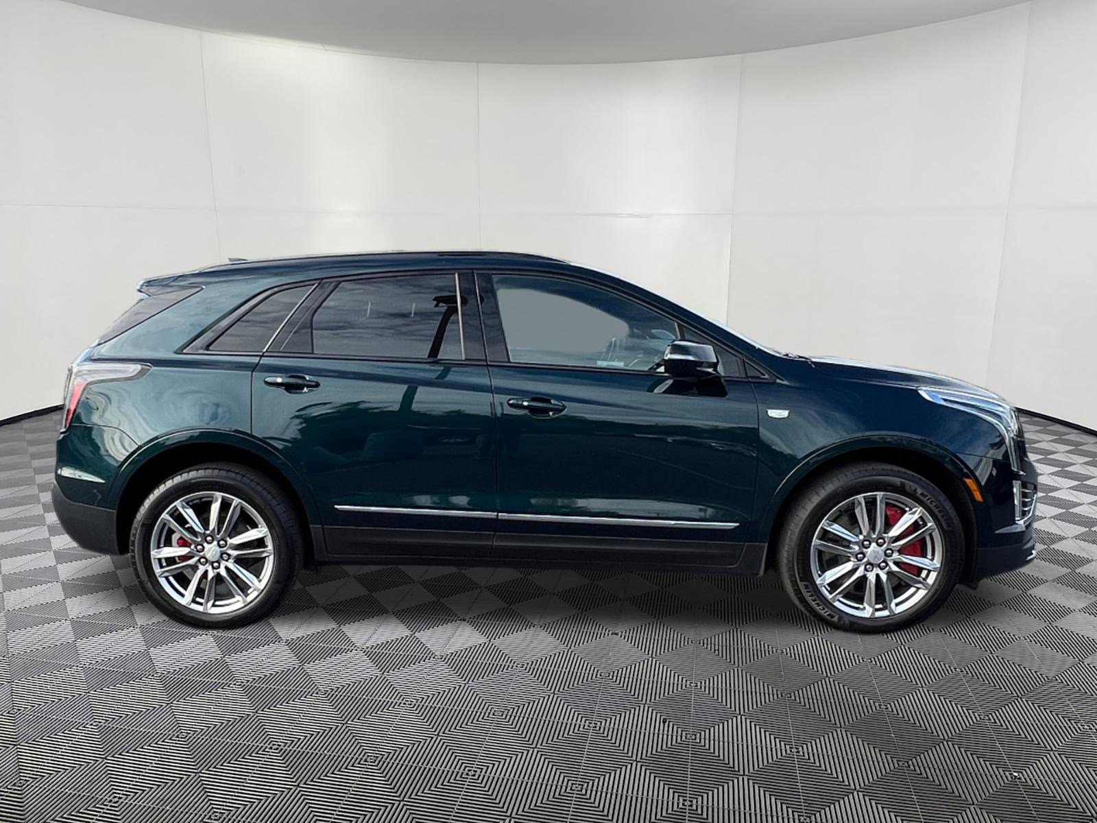Used 2025 Cadillac XT5 Sportv image 7