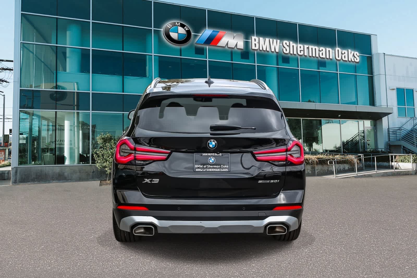 Certified 2023 BMW X3 sDrive30i w/ Convenience Package RWD image 5