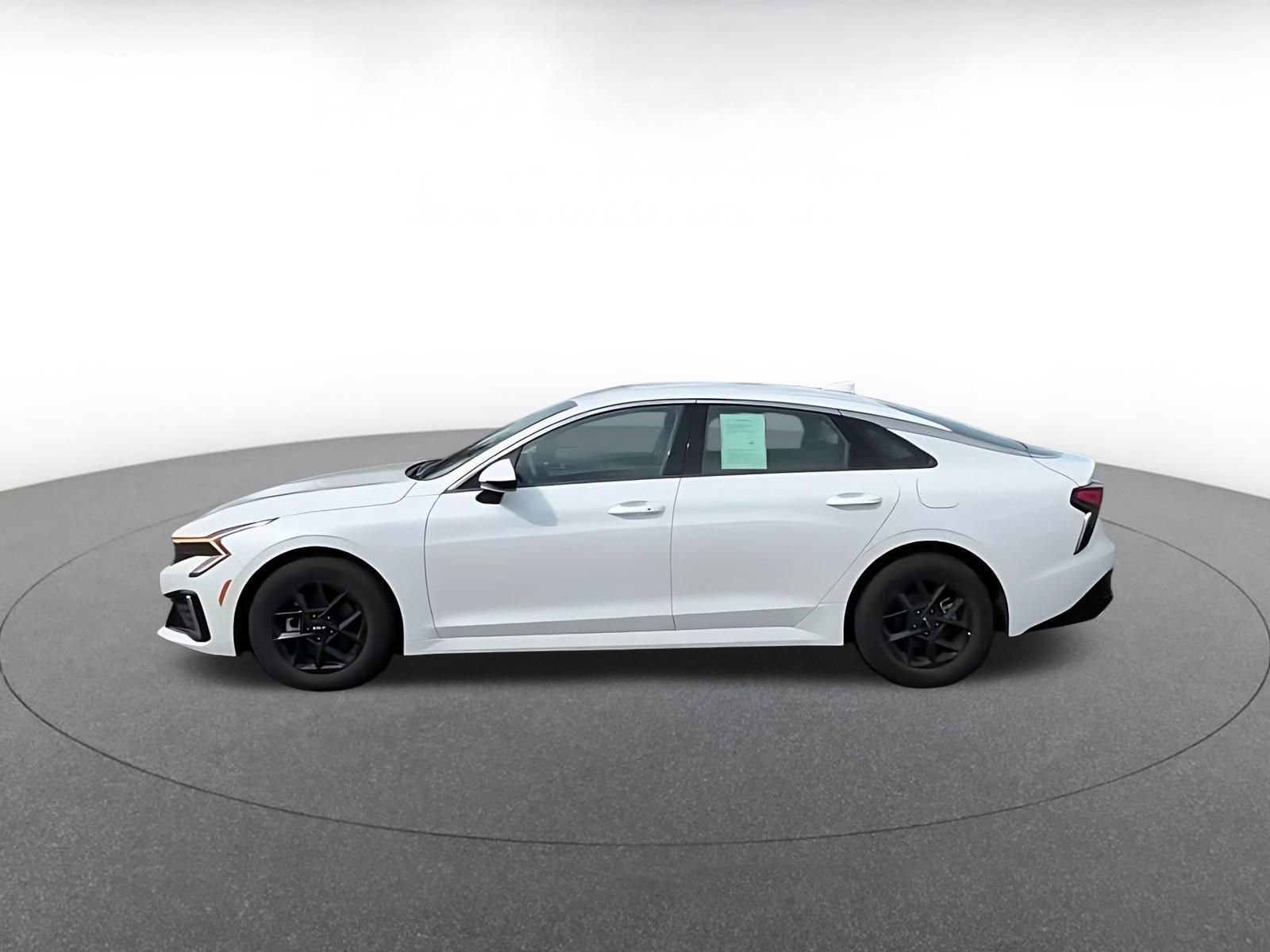 Used 2025 Kia K5 LXS image 9